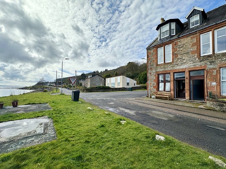 1 Ardencraig,  Shore Road, Kames, Tighnabruaich