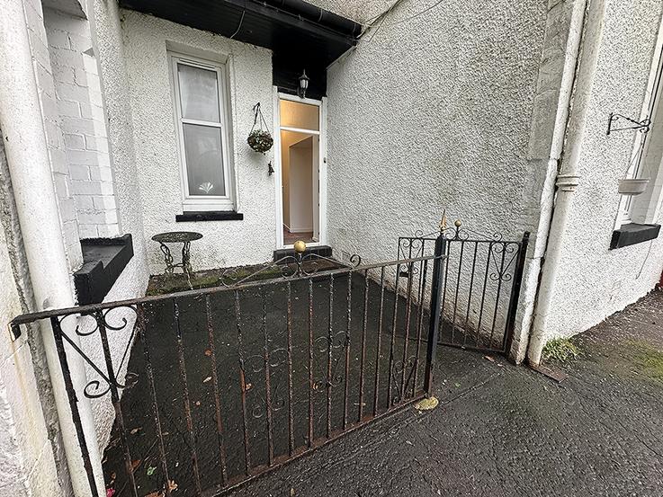 5 Kilmun Court,  Shore Road, Kilmun