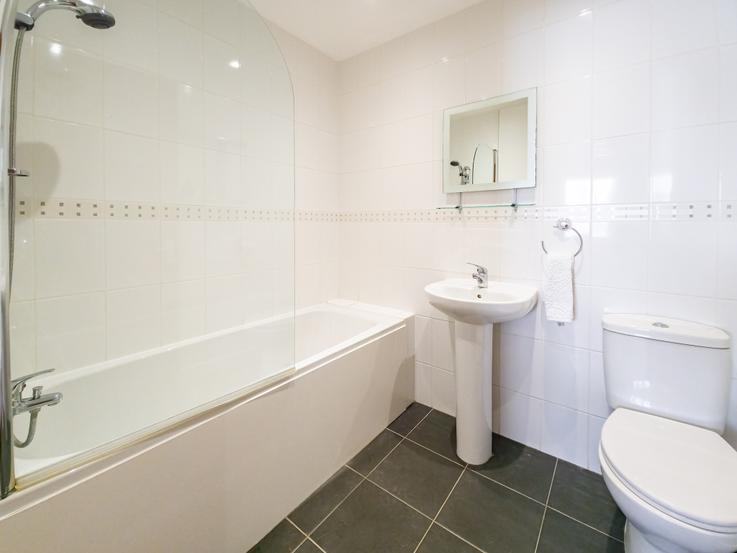 4 Birch Lodge,  118 Bullwood Road, Dunoon