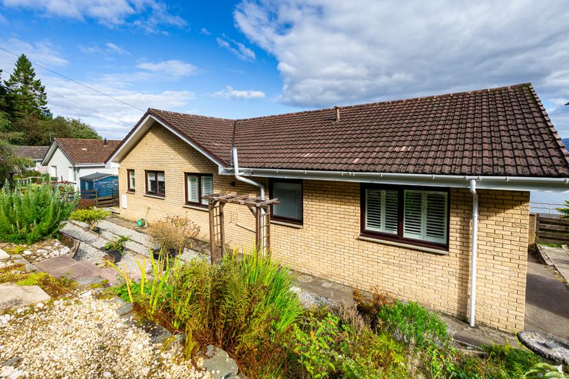 4 Birch Lodge,  118 Bullwood Road, Dunoon