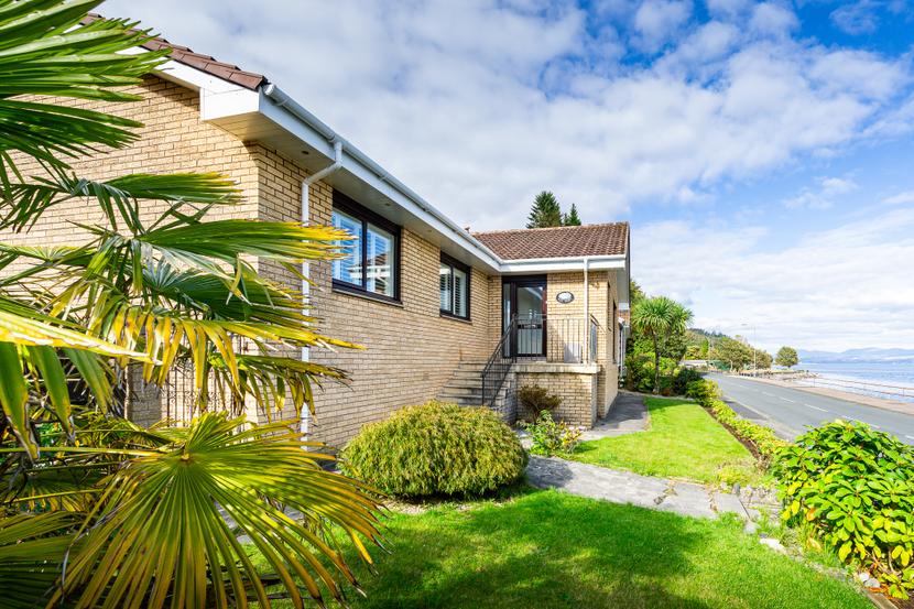 4 Birch Lodge,  118 Bullwood Road, Dunoon
