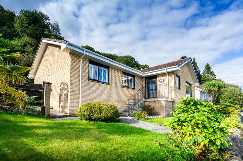 4 Birch Lodge,  118 Bullwood Road, Dunoon