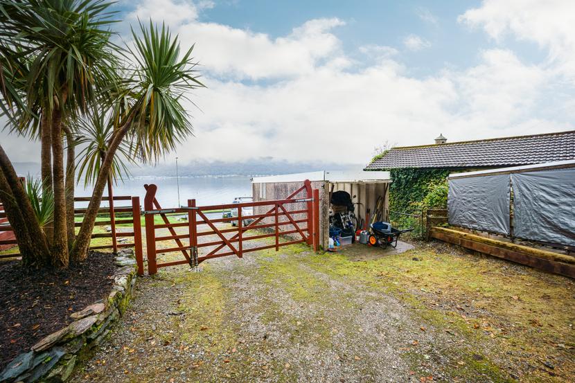 St Munn's Old Manse,  Shore Road, Kilmun