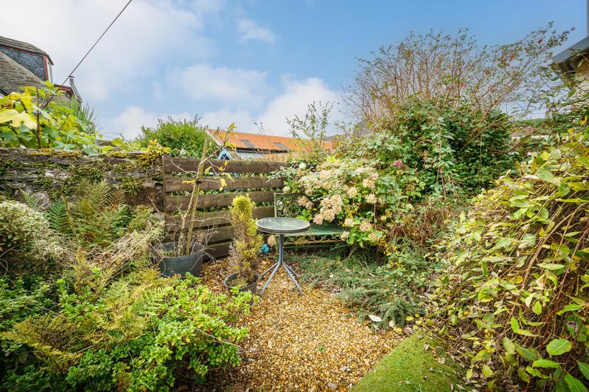 Melville Cottage,  22 Hillfoot Street, Dunoon