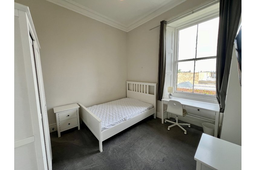 P418: Thirlestane Road Marchmont Edinburgh