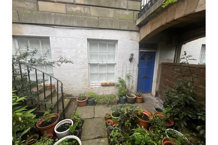 P652: Annandale Street New Town Edinburgh