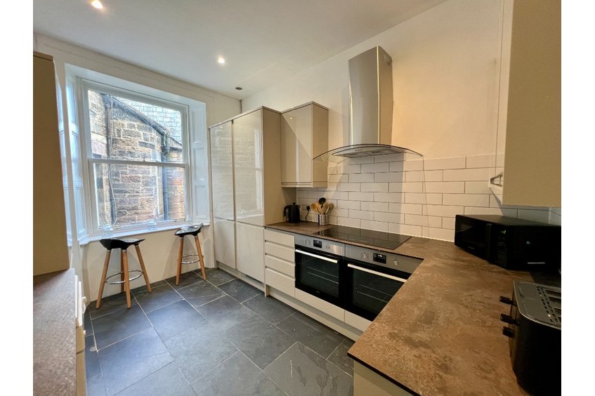P707: Crighton Place Leith Edinburgh