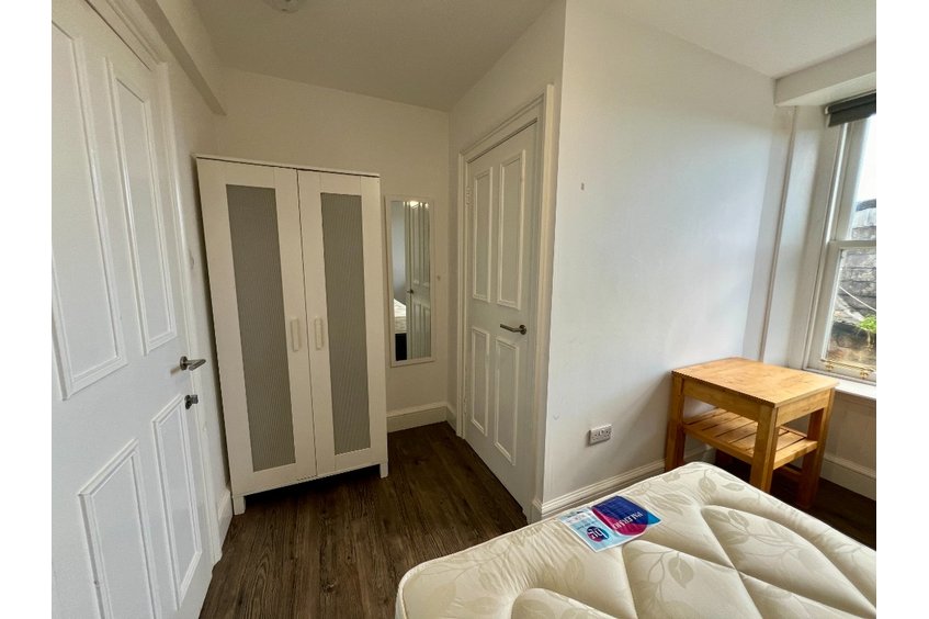 P707: Crighton Place Leith Edinburgh
