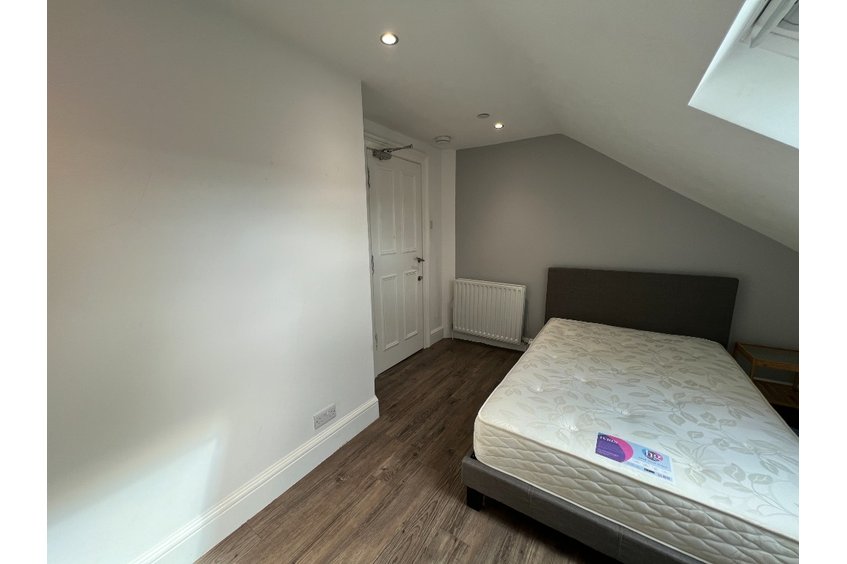 P707: Crighton Place Leith Edinburgh