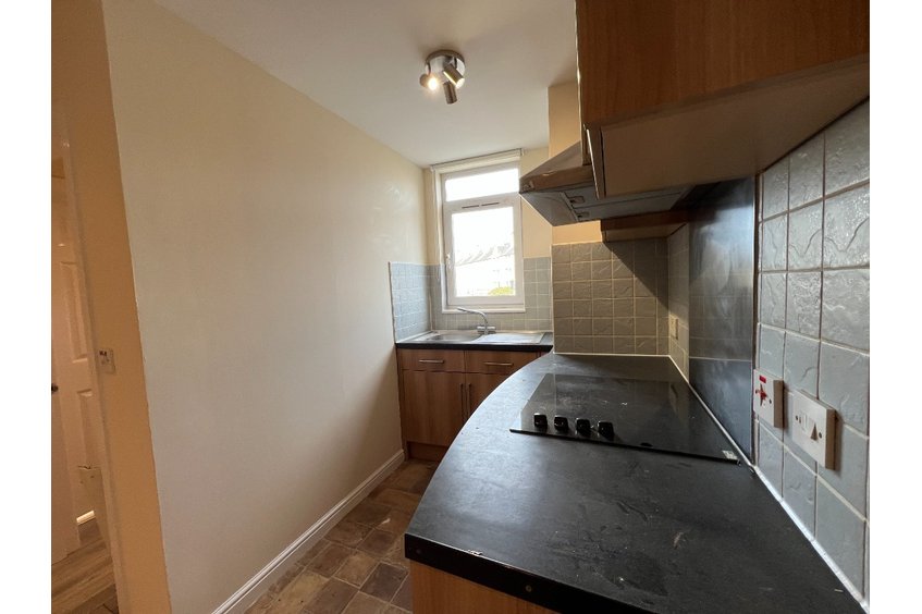 P99: Willowbrae Road Meadowbank Edinburgh