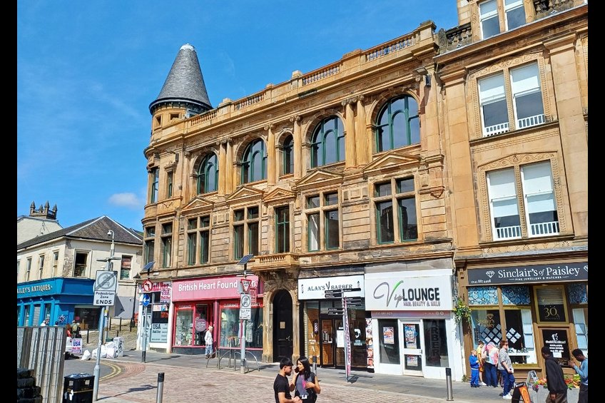 32 High Street