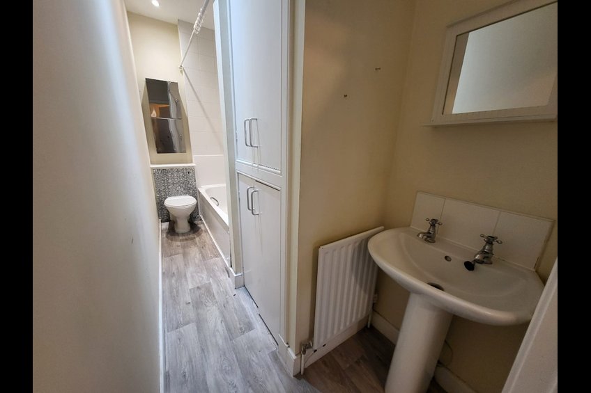 103 Middleton Street